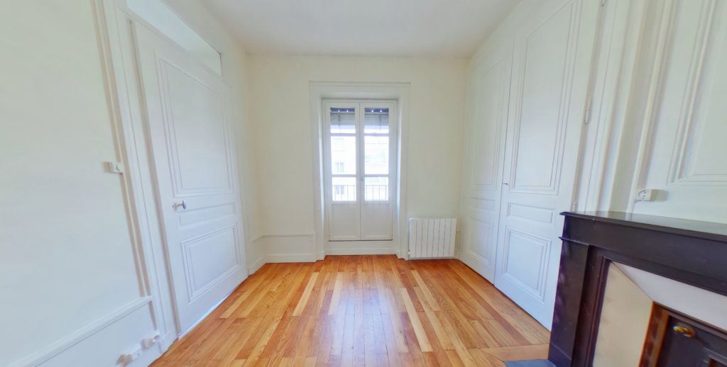 STUDIO A LOUER - LYON 3EME ARRONDISSEMENT - 38.75 m2 - 804 &euro; charges comprises par mois