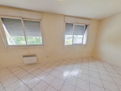 STUDIO A LOUER - LYON 4EME ARRONDISSEMENT Gillet Serein - 28.66 m2 - 552€ charges comprises par mois