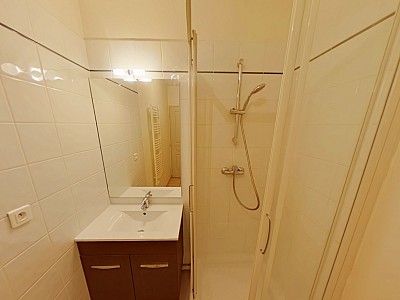STUDIO A LOUER - LYON 4EME ARRONDISSEMENT Place Croix Rousse-Austerlitz - 32.47 m2 - 630 € charges comprises par mois