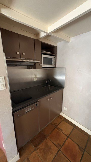 STUDIO A LOUER - LYON 5EME ARRONDISSEMENT Saint-Jean - 49 m2 - 1 190 &euro; charges comprises par mois