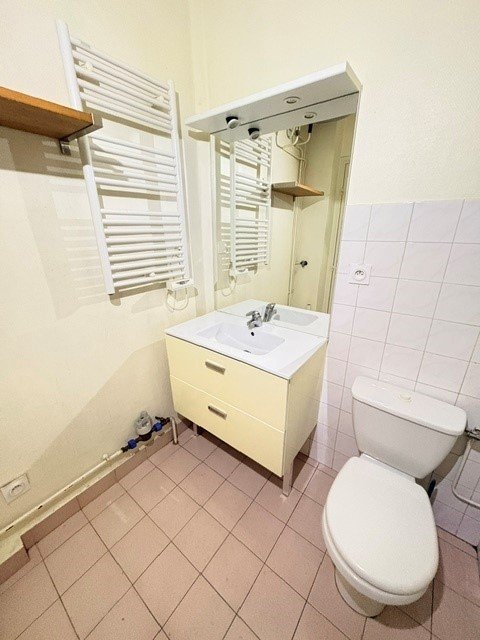 STUDIO A LOUER - LYON 6EME ARRONDISSEMENT l Helvetie - 16.83 m2 - 360 &euro; charges comprises par mois