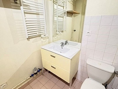 STUDIO A LOUER - LYON 6EME ARRONDISSEMENT l Helvetie - 16.83 m2 - 360 € charges comprises par mois