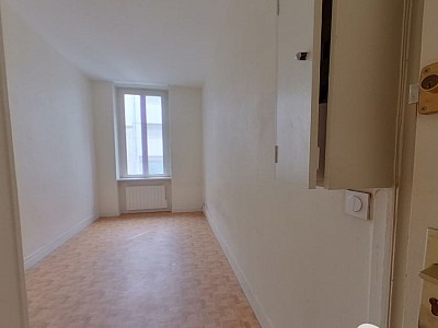 STUDIO A LOUER - LYON 6EME ARRONDISSEMENT l Helvetie - 16.83 m2 - 357,38€ charges comprises par mois