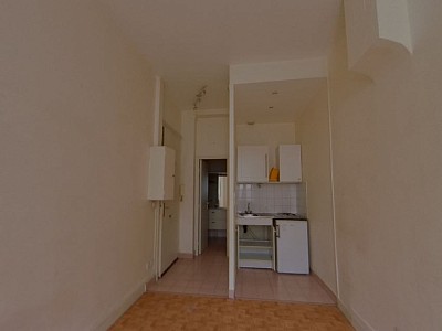 STUDIO A LOUER - LYON 6EME ARRONDISSEMENT l Helvetie - 16.83 m2 - 357,38€ charges comprises par mois