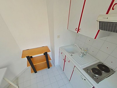 STUDIO A LOUER - LYON 6EME ARRONDISSEMENT l Helvetie - 32.17 m2 - 770 € charges comprises par mois