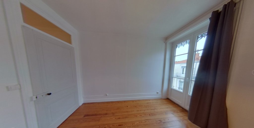 STUDIO A LOUER - LYON 6EME ARRONDISSEMENT Les Brotteaux - 45.63 m2 - 810 &euro; charges comprises par mois