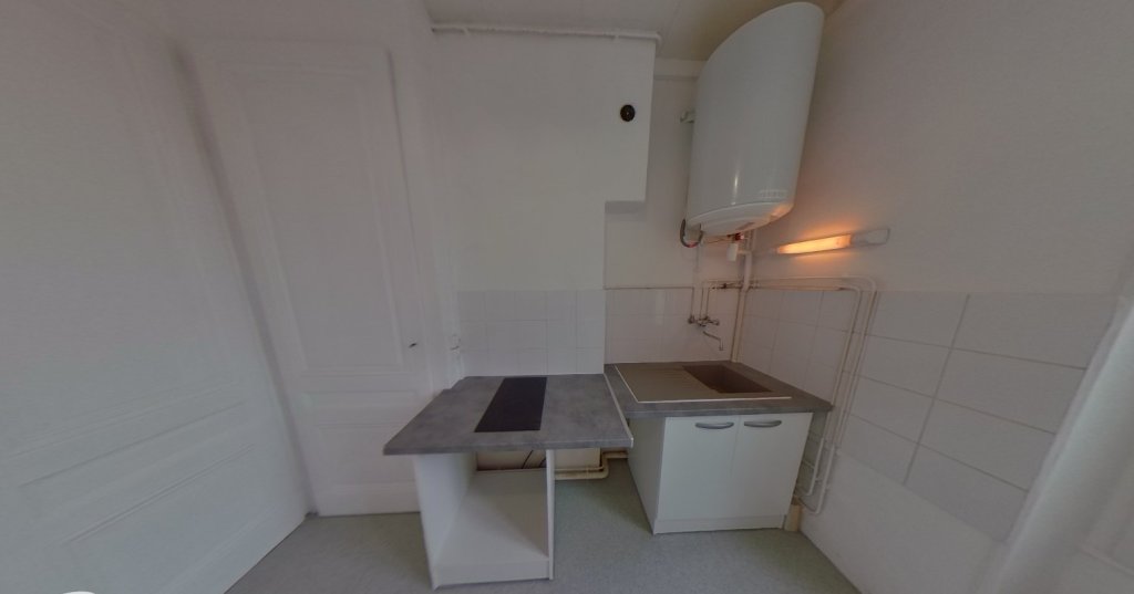 STUDIO A LOUER - LYON 6EME ARRONDISSEMENT Les Brotteaux - 45.63 m2 - 810 &euro; charges comprises par mois