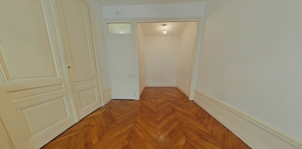 STUDIO A LOUER - LYON 6EME ARRONDISSEMENT J. Recamier - 43.36 m2 - 762 &euro; charges comprises par mois