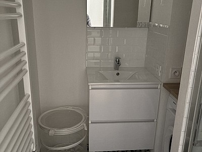 STUDIO A LOUER - LYON 7EME ARRONDISSEMENT Route de Vienne - 13.39 m2 - 550€ charges comprises par mois