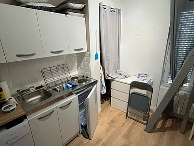 STUDIO A LOUER - LYON 7EME ARRONDISSEMENT Route de Vienne - 11.58 m2 - 550€ charges comprises par mois