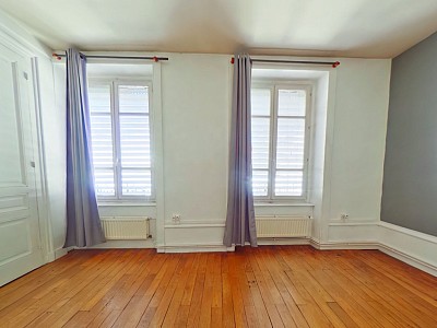 STUDIO A LOUER - LYON 7EME ARRONDISSEMENT Pasteur - 51.78 m2 - 870€ charges comprises par mois