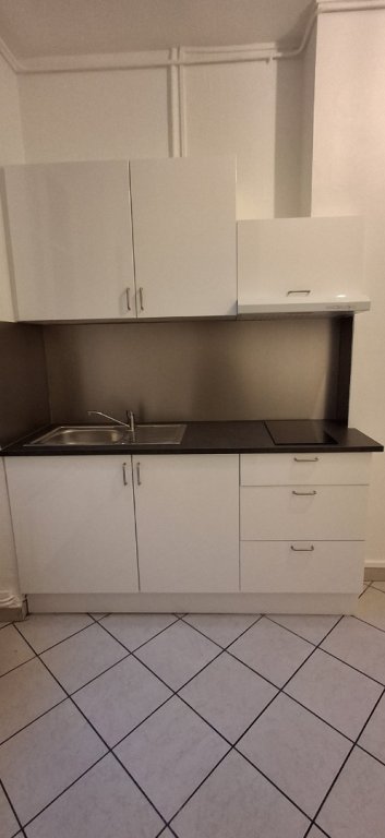 STUDIO A LOUER - LYON 7EME ARRONDISSEMENT Pasteur - 51.78 m2 - 825�&euro; charges comprises par mois