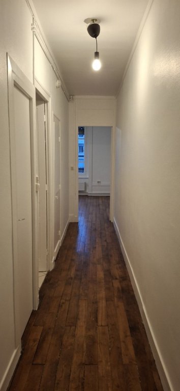 STUDIO A LOUER - LYON 7EME ARRONDISSEMENT Pasteur - 51.78 m2 - 825�&euro; charges comprises par mois