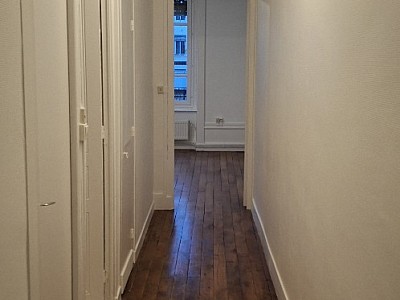 STUDIO A LOUER - LYON 7EME ARRONDISSEMENT Pasteur - 51.78 m2 - 825�&euro; charges comprises par mois