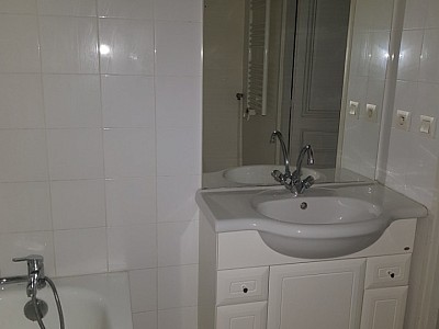 STUDIO A LOUER - LYON 7EME ARRONDISSEMENT Pasteur - 37.98 m2 - 755€ charges comprises par mois