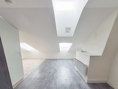 STUDIO A LOUER - LYON 7EME ARRONDISSEMENT Saint-Michel - 25.7 m2 - 490 € charges comprises par mois