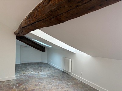 STUDIO A LOUER - LYON 7EME ARRONDISSEMENT Saint-Michel - 18.37 m2 - 460€ charges comprises par mois