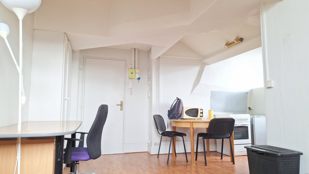 STUDIO A LOUER - LYON 7EME ARRONDISSEMENT Centre Berthelot - 22.21 m2 - 570�&euro; charges comprises par mois