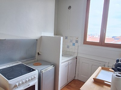 STUDIO A LOUER - LYON 7EME ARRONDISSEMENT Centre Berthelot - 22.21 m2 - 570 € charges comprises par mois