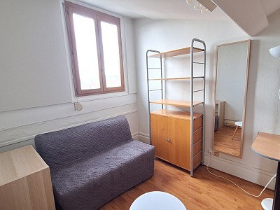 STUDIO A LOUER - LYON 7EME ARRONDISSEMENT Centre Berthelot - 22.21 m2 - 570 € charges comprises par mois