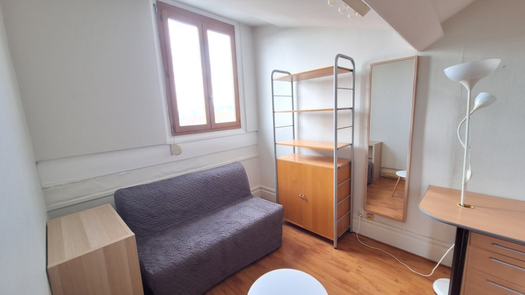 STUDIO A LOUER - LYON 7EME ARRONDISSEMENT Centre Berthelot - 22.21 m2 - 570�&euro; charges comprises par mois