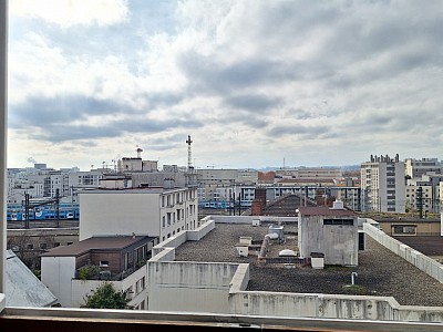 STUDIO A LOUER - LYON 7EME ARRONDISSEMENT Centre Berthelot - 22.21 m2 - 570 € charges comprises par mois