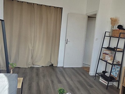 STUDIO A LOUER - LYON 7EME ARRONDISSEMENT Stalingrad - 30.08 m2 - 683�&euro; charges comprises par mois