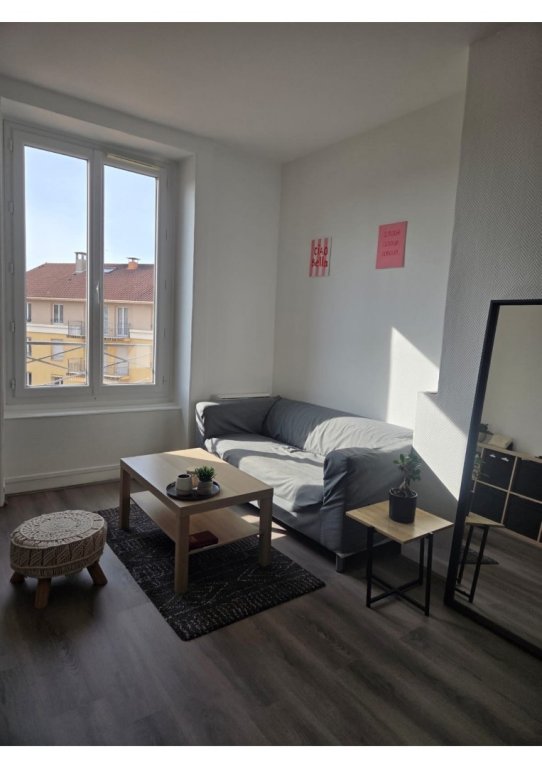 STUDIO A LOUER - LYON 7EME ARRONDISSEMENT Stalingrad - 30.08 m2 - 683�&euro; charges comprises par mois