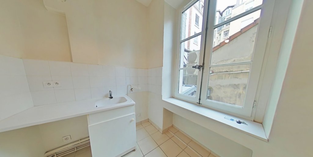 STUDIO A LOUER - LYON 7EME ARRONDISSEMENT Pasteur - 33.26 m2 - 660 &euro; charges comprises par mois