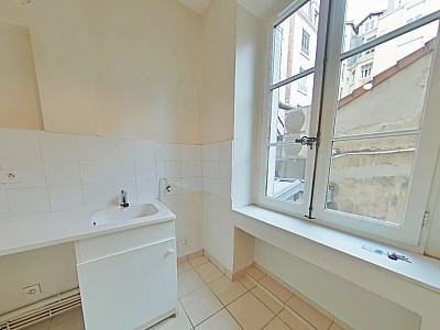 STUDIO A LOUER - LYON 7EME ARRONDISSEMENT Pasteur - 33.26 m2 - 660 &euro; charges comprises par mois