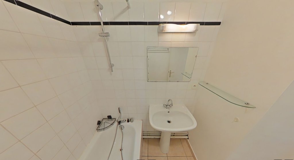 STUDIO A LOUER - LYON 7EME ARRONDISSEMENT Pasteur - 30.05 m2 - 595 &euro; charges comprises par mois