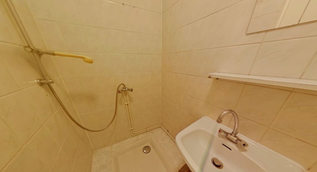 STUDIO A LOUER - LYON 7EME ARRONDISSEMENT Stalingrad - 17.46 m2 - 402 &euro; charges comprises par mois