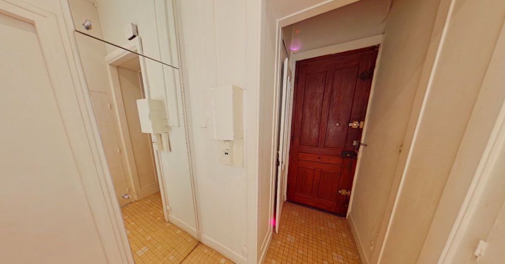 STUDIO A LOUER - LYON 7EME ARRONDISSEMENT Le Prado - 39 m2 - 717,07 &euro; charges comprises par mois