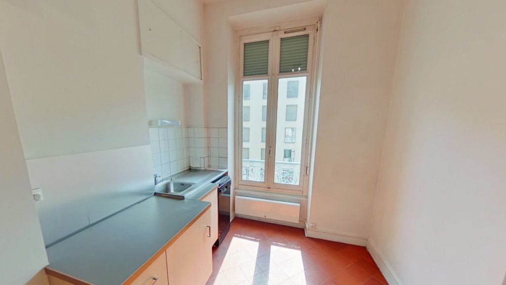 STUDIO A LOUER - LYON 7EME ARRONDISSEMENT Le Prado - 39 m2 - 717,07 &euro; charges comprises par mois