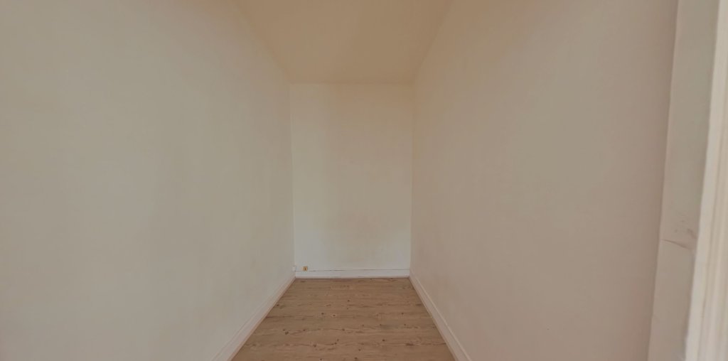 STUDIO A LOUER - LYON 7EME ARRONDISSEMENT Stalingrad - 29.83 m2 - 667 &euro; charges comprises par mois