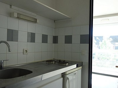 STUDIO A LOUER - LYON 8EME ARRONDISSEMENT Colbert - 19.28 m2 - 490€ charges comprises par mois
