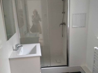 STUDIO - LYON 9EME ARRONDISSEMENT - 30,05 m2 - 380 € charges comprises par mois