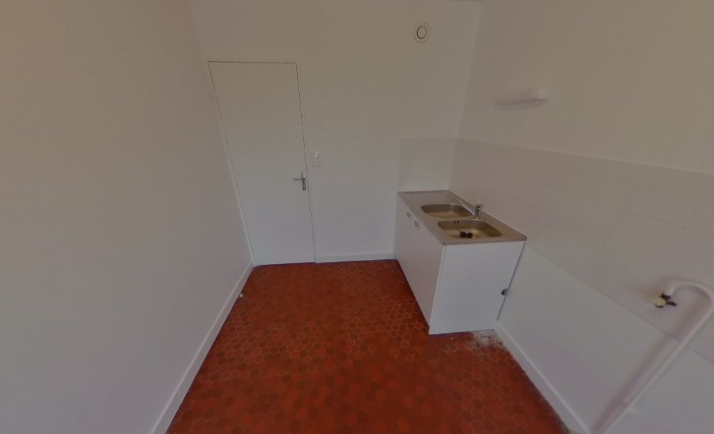 STUDIO A LOUER - RILLIEUX LA PAPE Leclerc - 46.36 m2 - 670�&euro; charges comprises par mois