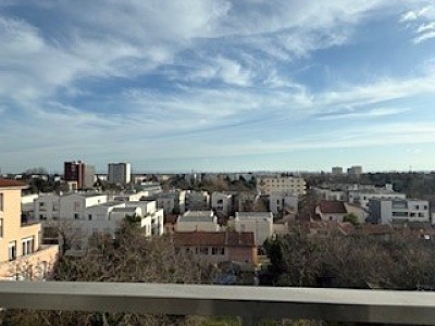 STUDIO A LOUER - VENISSIEUX Centre-Ville - 32.46 m2 - 770 € charges comprises par mois