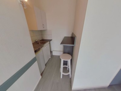 STUDIO A LOUER - VILLEURBANNE - 16,31 m2 - 480 € charges comprises par mois