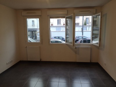 STUDIO A LOUER - VILLEURBANNE - 26,56 m2 - 555,86 € charges comprises par mois
