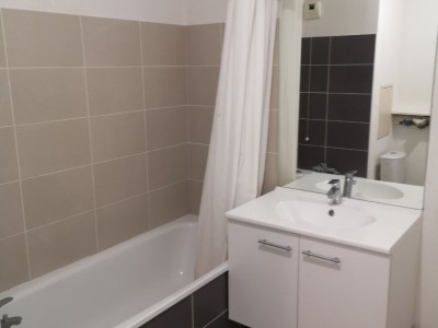 STUDIO A LOUER - VILLEURBANNE - 26,56 m2 - 555,86 € charges comprises par mois