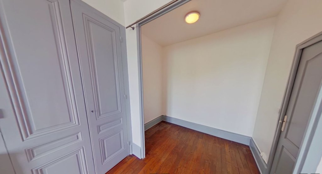 STUDIO A LOUER - VILLEURBANNE Croix-Luizet-Est - 36.42 m2 - 677 &euro; charges comprises par mois