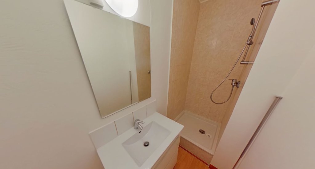 STUDIO A LOUER - VILLEURBANNE Croix-Luizet-Est - 36.42 m2 - 677 &euro; charges comprises par mois