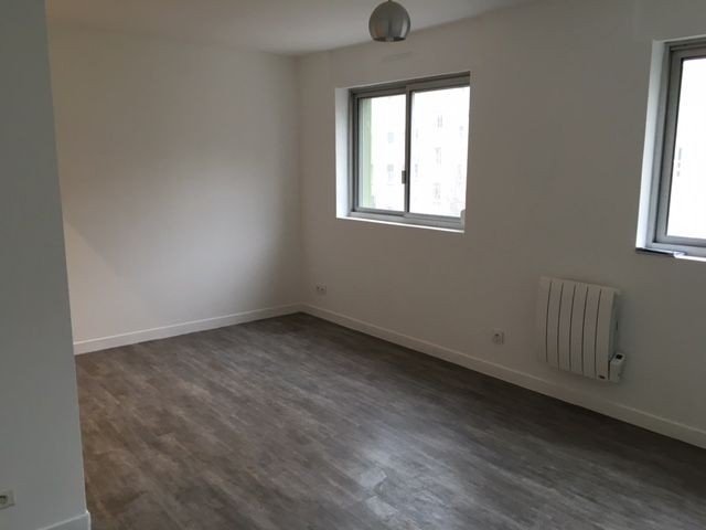 STUDIO A LOUER - VILLEURBANNE Onze-Novembre - 28.22 m2 - 621�&euro; charges comprises par mois