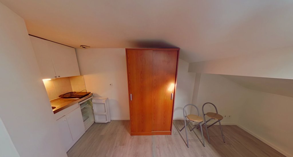 STUDIO A LOUER - VILLEURBANNE Croix-Luizet-Est - 14.42 m2 - 415�&euro; charges comprises par mois