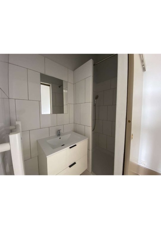 STUDIO A LOUER - VILLEURBANNE Croix-Luizet-Est - 36.15 m2 - 796 &euro; charges comprises par mois