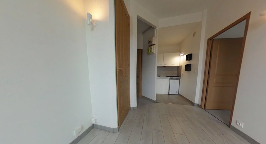 STUDIO A LOUER - VILLEURBANNE Croix-Luizet-Est - 35.69 m2 - 652,45 &euro; charges comprises par mois