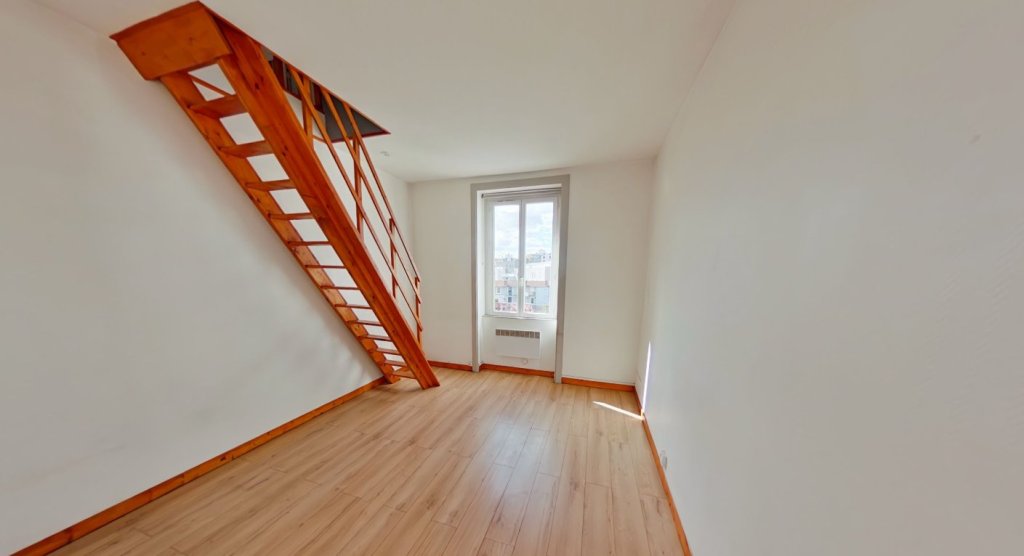 STUDIO A LOUER - VILLEURBANNE Croix-Luizet-Est - 34.38 m2 - 755 &euro; charges comprises par mois