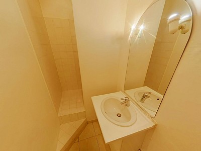 STUDIO A LOUER - VILLEURBANNE Croix-Luizet-Est - 37.99 m2 - 710 € charges comprises par mois